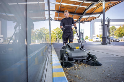 Kärcher Kehrmaschine KM 70/25 C Bp 2SB – Bild 3