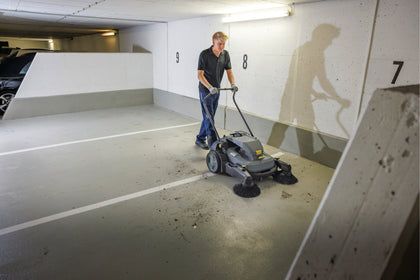 Kärcher Kehrmaschine KM 70/30 C Bp 2SB – Bild 3